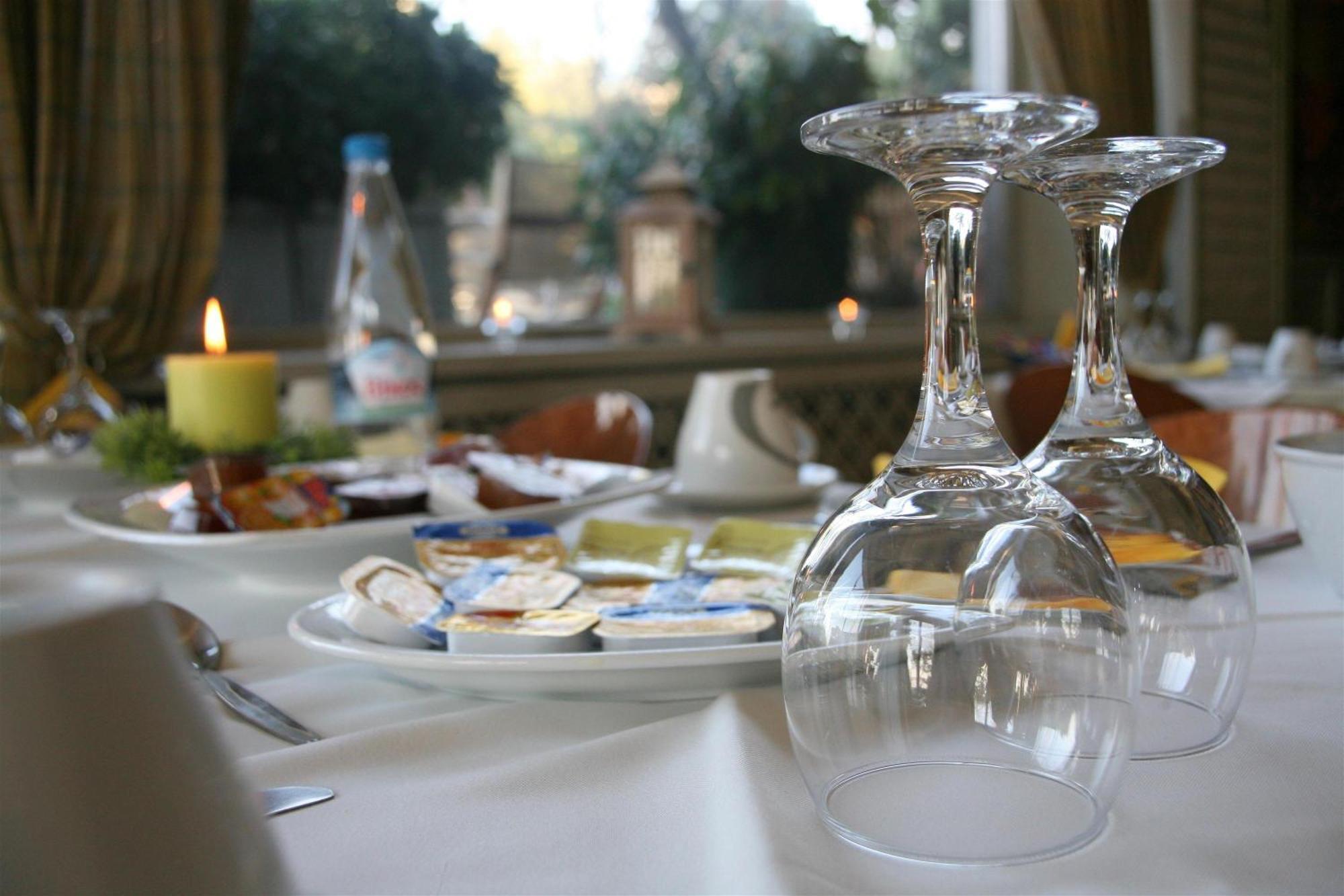Oceanis Hotel Thessaloniki Buitenkant foto