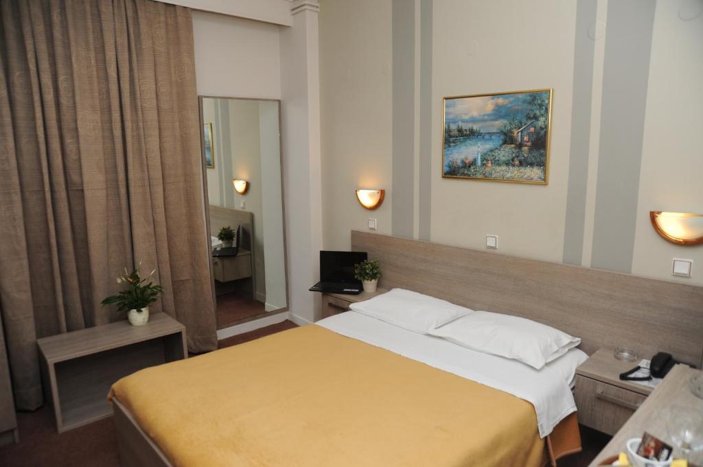 Oceanis Hotel Thessaloniki Buitenkant foto