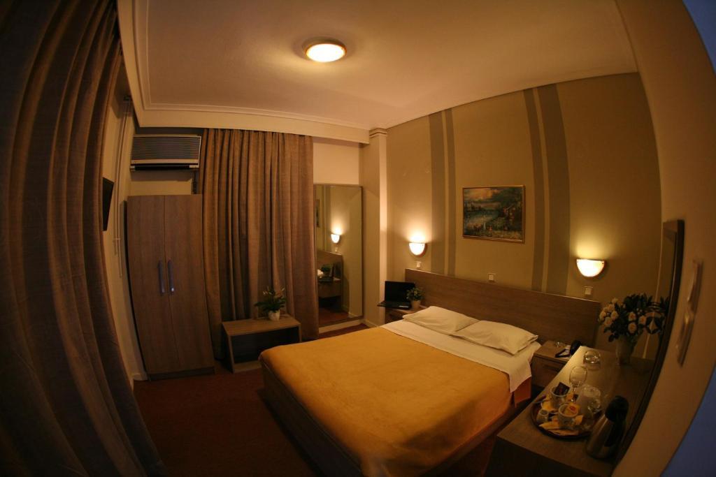 Oceanis Hotel Thessaloniki Buitenkant foto